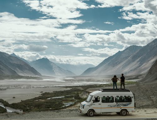 3 Notable Benefits of Hiring a Minibus for Transportation